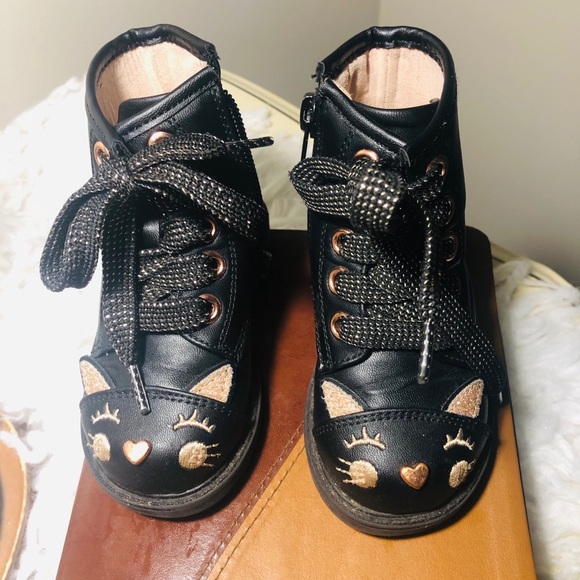 Boots - Picture 1 of 3